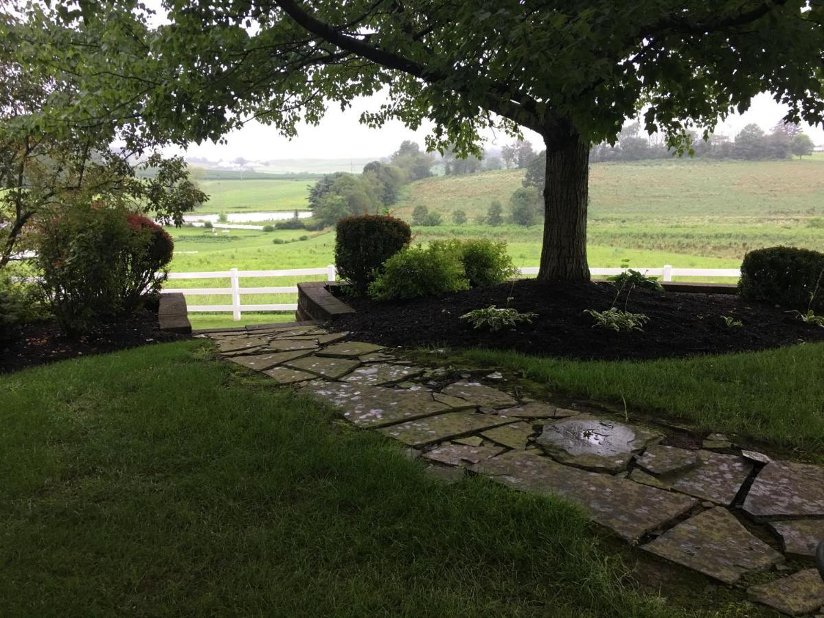 Inn At Amish Door Wilmot Exterior photo